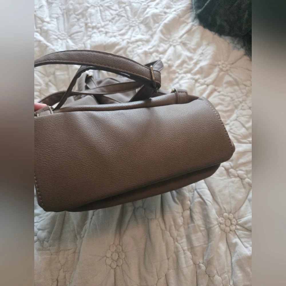 Revive Backpack NWOT - Picture 3 of 6